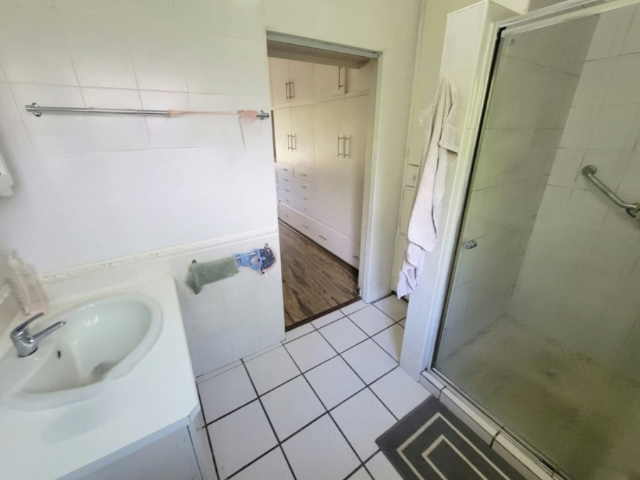 5 Bedroom Property for Sale in Suidrand Free State